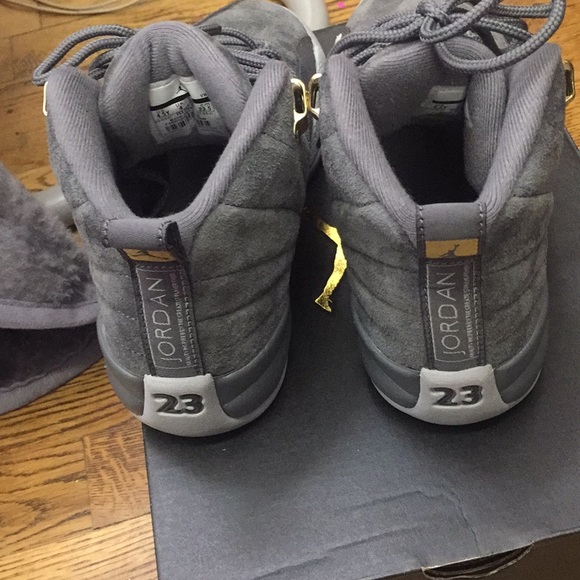 Air Jordan 12 Retro - Picture 4 of 7